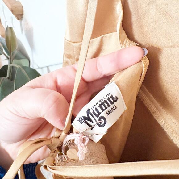 NWT Show Me Your Mumu Godshaw Goddess Gown Gold Satin Maxi Dress Size S Small - Picture 8 of 14